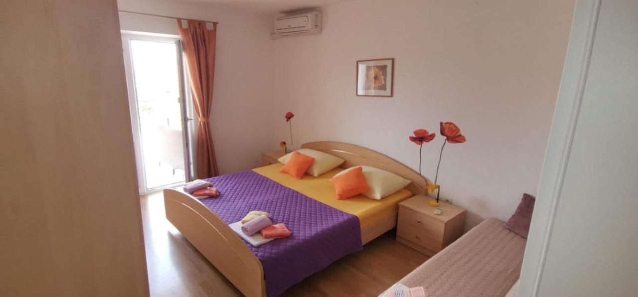 Apartments Mate Baška Voda Eksteriør bilde