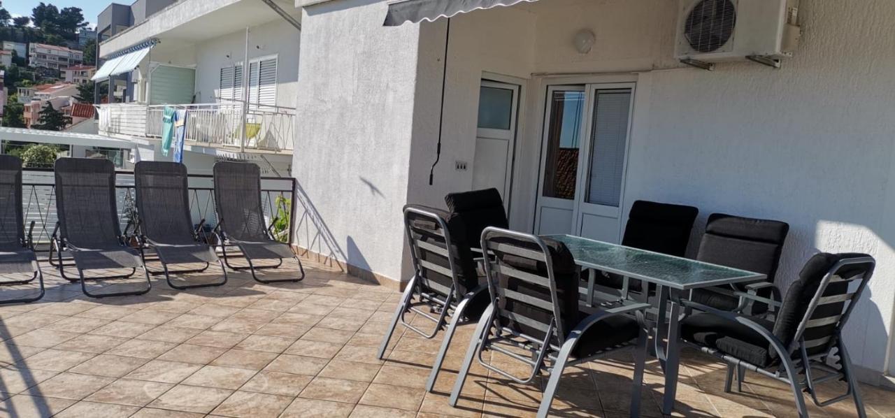 Apartments Mate Baška Voda Eksteriør bilde