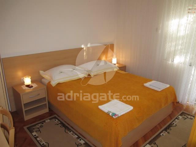 Apartments Mate Baška Voda Rom bilde