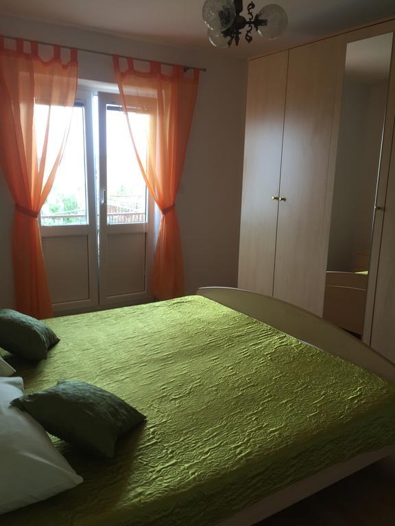 Apartments Mate Baška Voda Eksteriør bilde